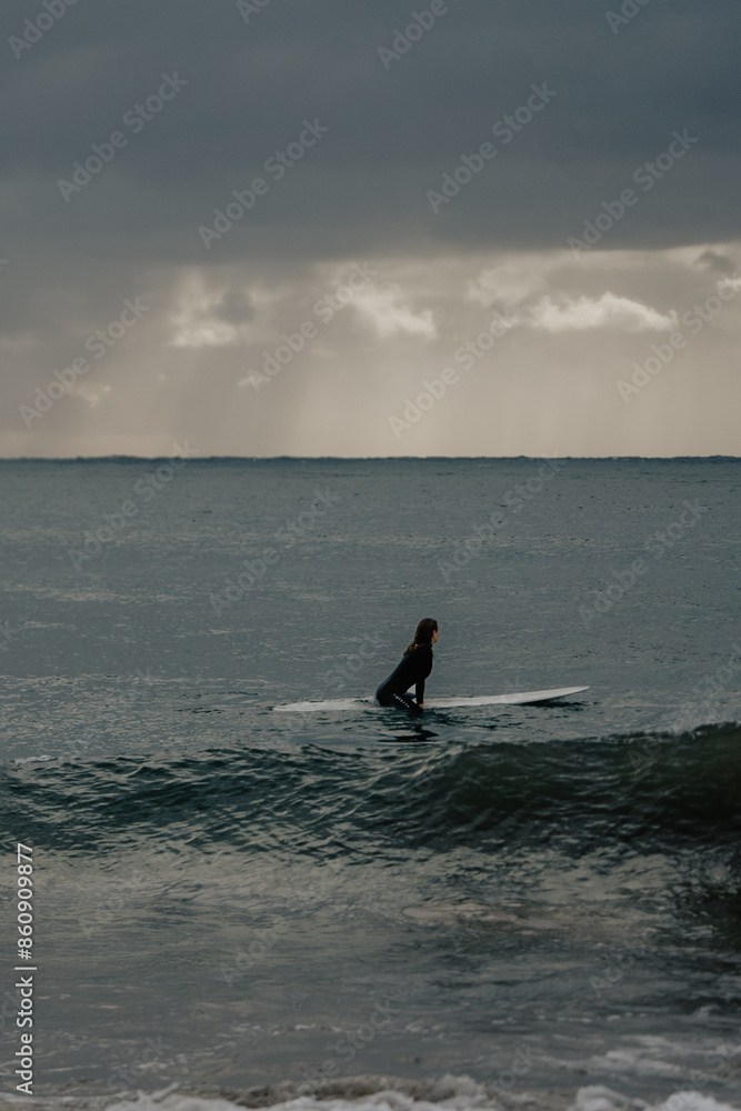 Fototapeta premium Waiting for the right wave