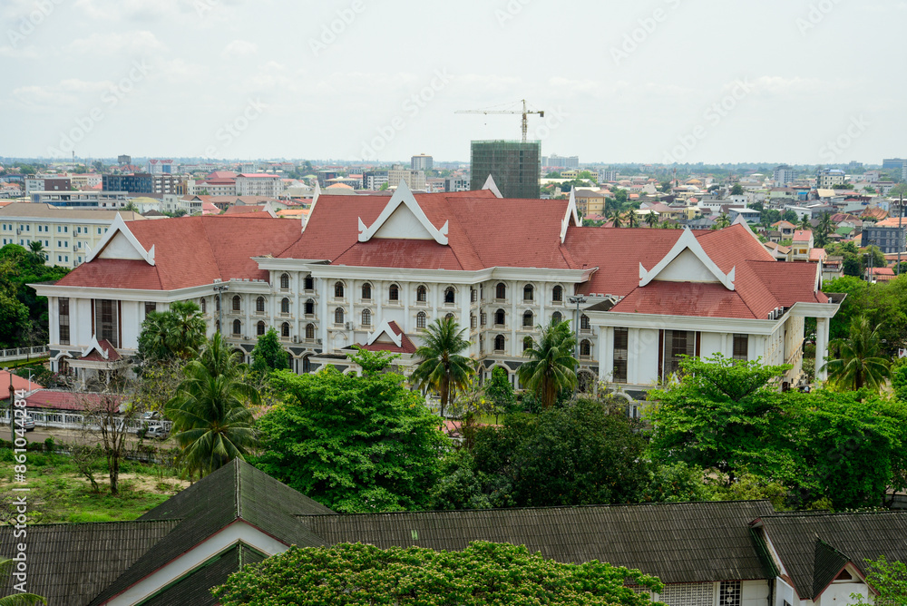 ラオスの首都ヴィエンチャンにあるパトゥーサイの屋上から眺める美しい街並み風景Beautiful cityscape view from the rooftop of Patuxai in Vientiane, the capital of Laos ラオスの首都ヴィエンチャンにあるパトゥーサイの屋上から眺める美しい街並み風景Beautiful cityscape view from the rooftop of Patuxai in Vientiane, the capital of Laos