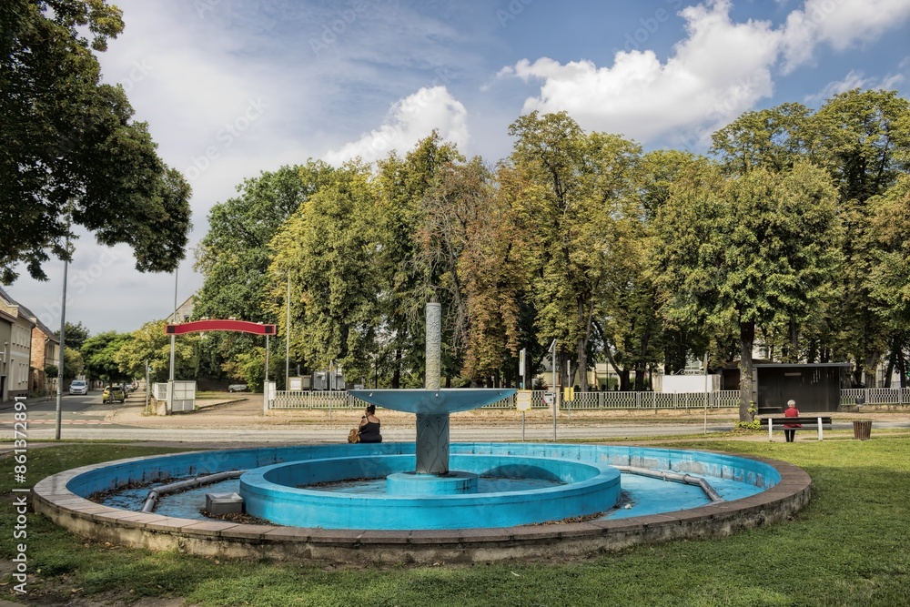 güsten, deutschland - stadtpark in der altstadt