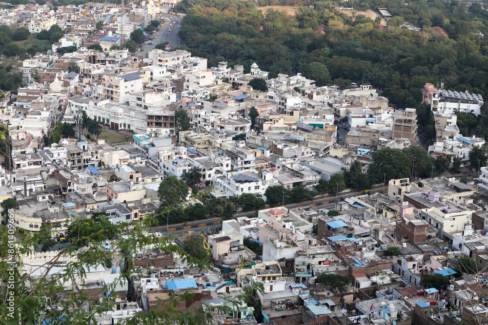 Naklejka premium An Overview of the city of lakes Udaipur viewed from a hill in Rajasthan, India.