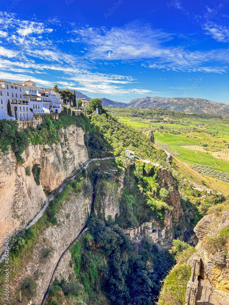 Obraz premium White houses on cliff in Andalusian city of Ronda in Spain, Europe.