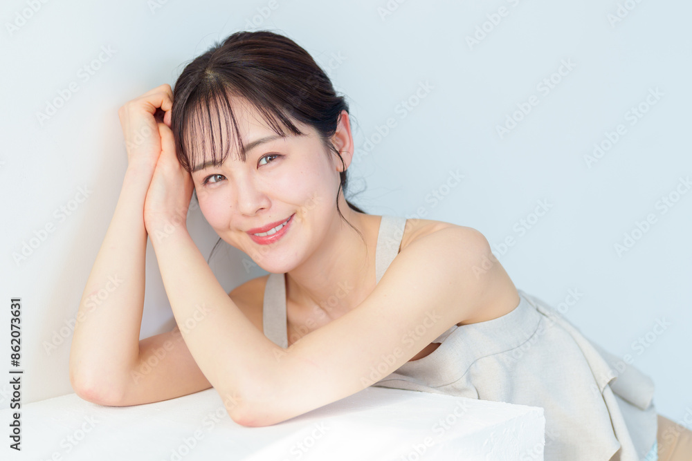 Fototapeta premium 女性 スキンケア ビューティー コンセプト