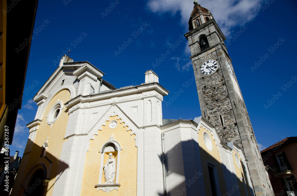 Fototapeta premium Old Beautiful Church in a Sunny Day in Ascona, Ticino, Switzerland.