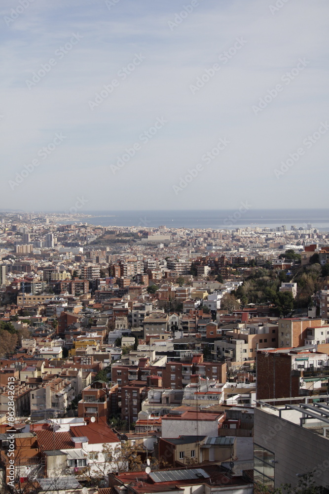 Fototapeta premium Vue de Barcelone et de la Méditerranée