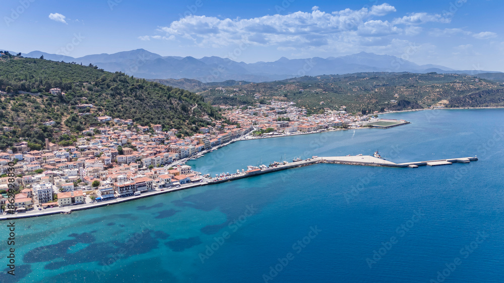 Naklejka premium Aerial view of Githio island (Gythio town) in Laconia, Peloponne 