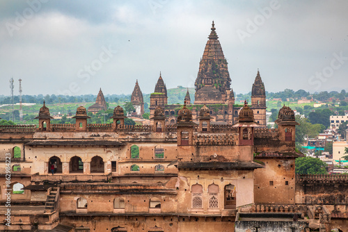 Bild auf Leinwand Chaturbhuj and Ram raja temple at Orchha, Madhya Pradesh, India.