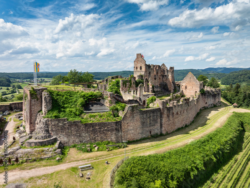 Luftbild von der Ruine Hochburg, auch Hachberg, 11. Jahrhundert, zwischen Emmendingen, Sexau und Windenreute, zweitgrößte Burganlage in Baden photo