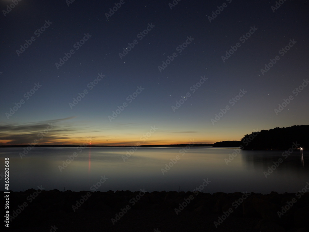 Fototapeta premium Sunset at Hillsdale Lake in Paola Kansas