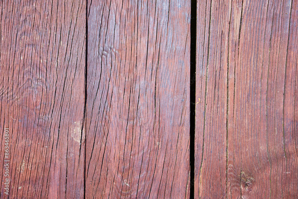 Fototapeta premium Weathered Wood Texture Close-Up with Central Gap