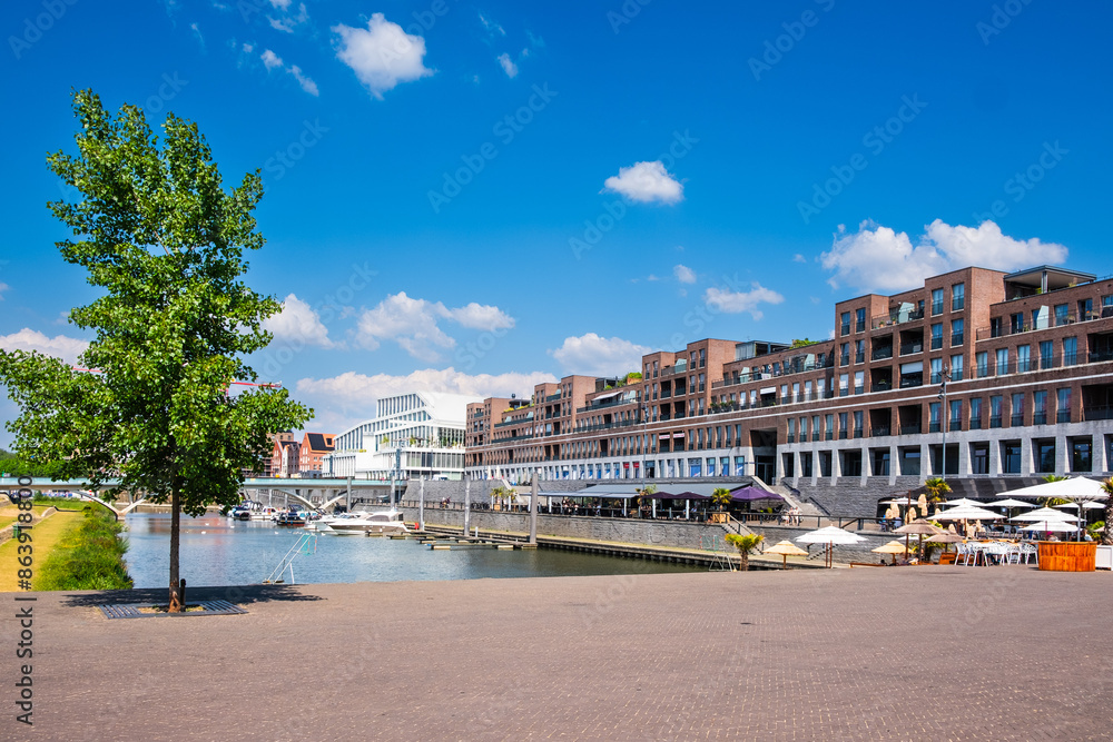 Obraz premium Hafen an der Maas in Venlo, Niederlande