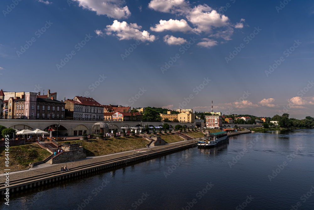 Obraz premium Gorzów , most ,Warta, bulwar , statek