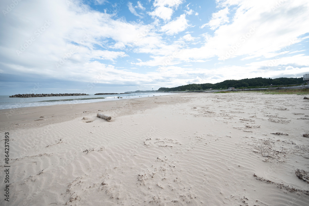 Obraz premium 青空、夏の福島の海岸