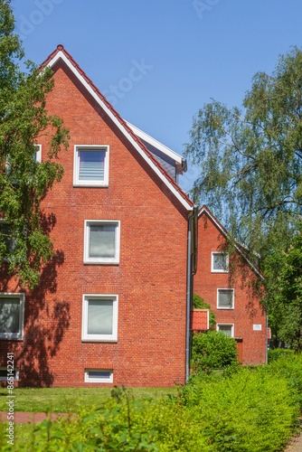 Wallpaper Mural Modernes Wohngebäude aus Backstein, Leer, Ostfriesland, Niedersachsen, Deutschland Torontodigital.ca