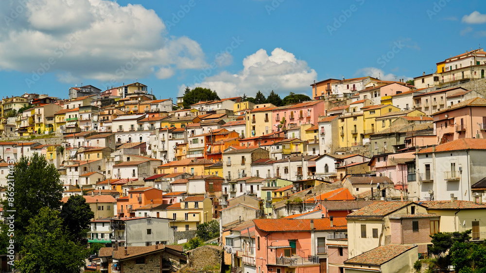 Rapolla, borgo del Volture con le tipiche cantine dove viene conservato il vino Aglianico. Potenza, Basilicata. Italy Rapolla, borgo del Volture con le tipiche cantine dove viene conservato il vino Aglianico. Potenza, Basilicata. Italy