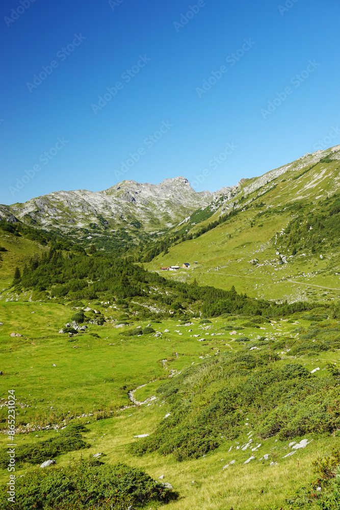 Fototapeta premium The panorama of the Lechtal Alps, Sankt Anton, Austria 
