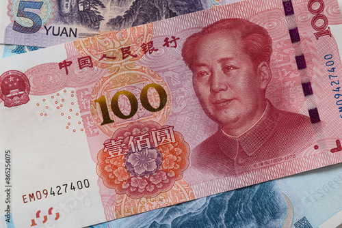 Bild auf Leinwand Many of different Chinese yuan banknotes