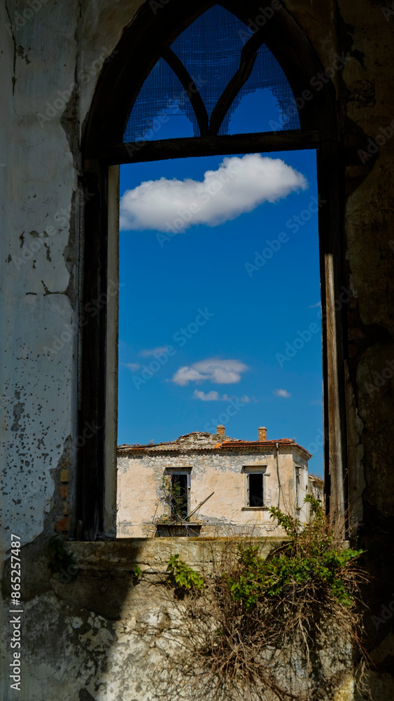 Fototapeta premium Chiesa e borgo fantasma di Sanzanello. Puglia.Italy