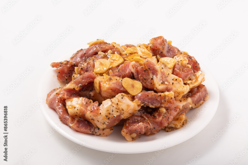 ［カナダ産］豚肩ロース　味付き　焼肉用（ガーリックペッパーステーキ）