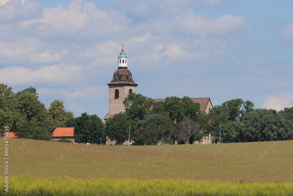 Sweden. Vreta Abbey, in operation from the beginning of the 12th century to 1582, was the first nunnery in Sweden, initially Benedictine and later Cistercian, and one of the oldest in Scandinavia. Sweden. Vreta Abbey, in operation from the beginning of the 12th century to 1582, was the first nunnery in Sweden, initially Benedictine and later Cistercian, and one of the oldest in Scandinavia.
