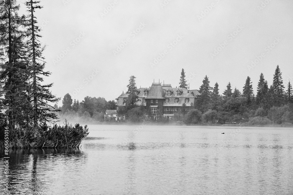 Φωτογραφία Strbske Pleso Lake in the High Tatras Mountains, Slovakia, Europe