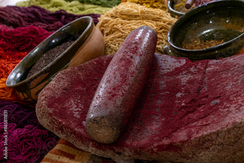 Tejidos de lana teñidos de colores naturales en Oaxaca, México photo