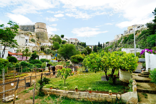 Il centro storico e la gravina di Massafra, Taranto, Puglia. Italia