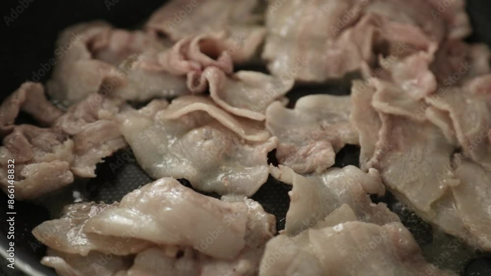 豚肉を焼く様子 豚肉を焼く様子