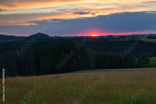 Sonnenuntergang in der Sächsischen Schweiz bei Lichtenhain, Deutschland