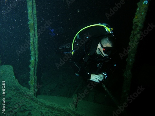 Wallpaper Mural "Black Sea" does not mean "a sea with dark, black water", but "a sea in the north". After all, the Turks called this sea Kara-Deniz, the ancient tribes that spoke Iranian languages ​​- Ahshav (dark),  Torontodigital.ca