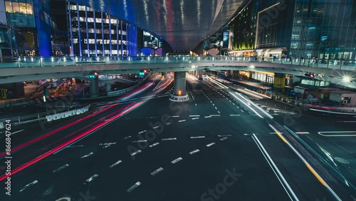 東京・渋谷の夜の交差点　タイムラプス