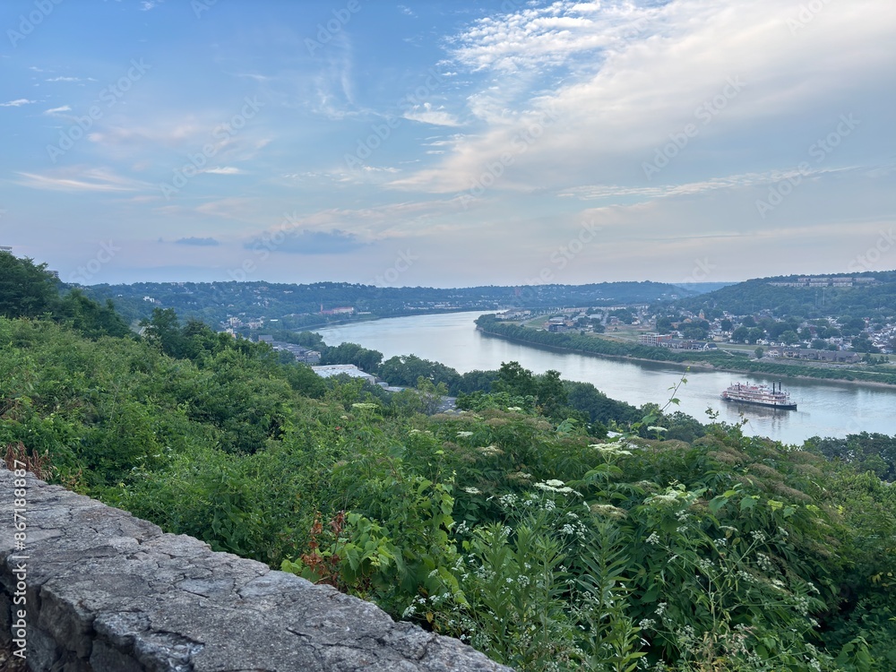 Fototapeta premium Scenic view of ferry from rock wall overlook in Eden Park, Cincinnati