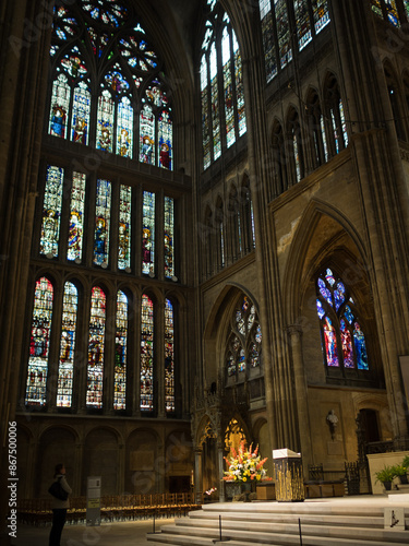 Obraz na płótnie Stained glass windows of Saint-Etienne Cathedral, Metz w salonie