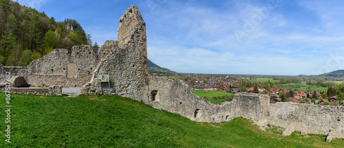 Ruine der Burg Falkenstein mit Blick auf Flintsbach photo