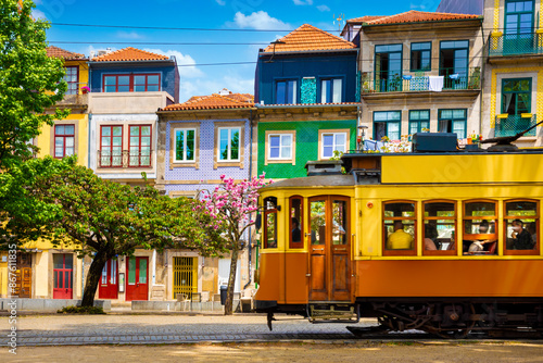 Obraz na płótnie Beautiful view of the city of Porto on a beautiful summer day. Porto, Portugal w salonie