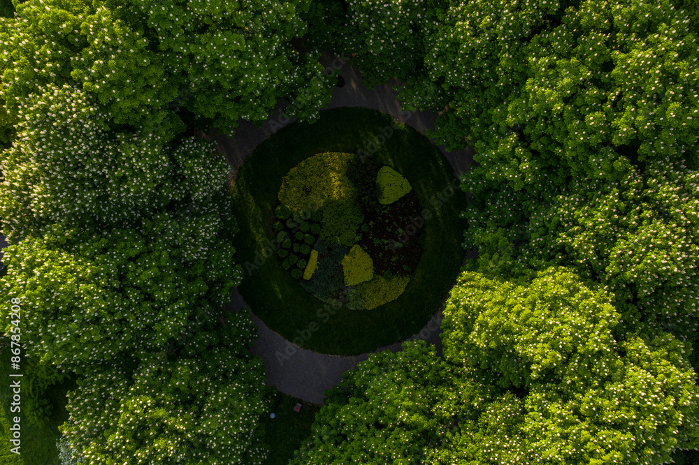 Naklejka premium Nowy Sącz, zamek, wiosna