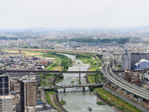 【ミニチュア風】山の展望台から見る街の風景