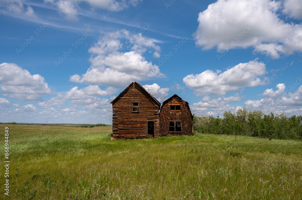Abandoned farm house north of Hanna, Alberta.