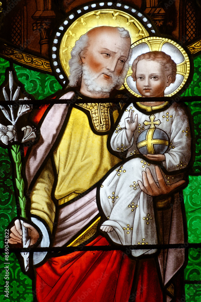 Saint Joseph holding child Jesus. Saint Joseph tenant l'enfant Jésus. Saint Joseph holding child Jesus. Saint Joseph tenant l'enfant Jésus.