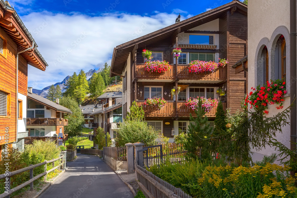 Obraz premium Summer Zermatt alpine village, Switzerland