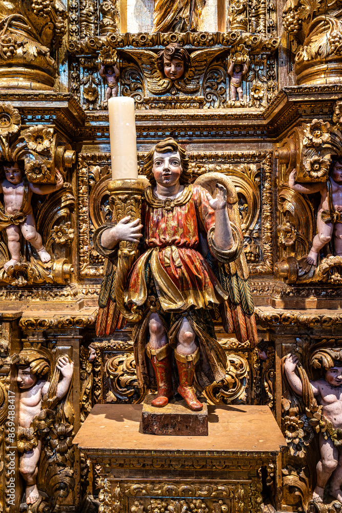 Fototapeta premium Beautiful interior of Church of St Anthony, Igreja de Santo Antonio in Lagos, Algarve, Portugal