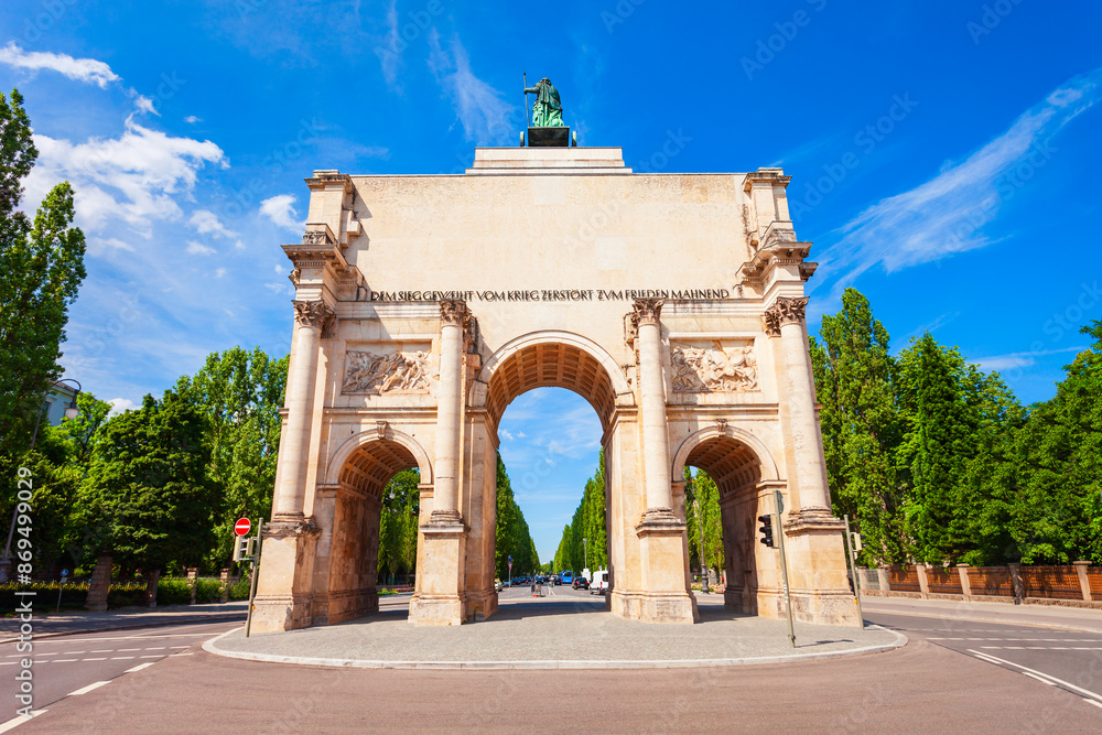 Obraz premium Siegestor or Victory Gate in Munich