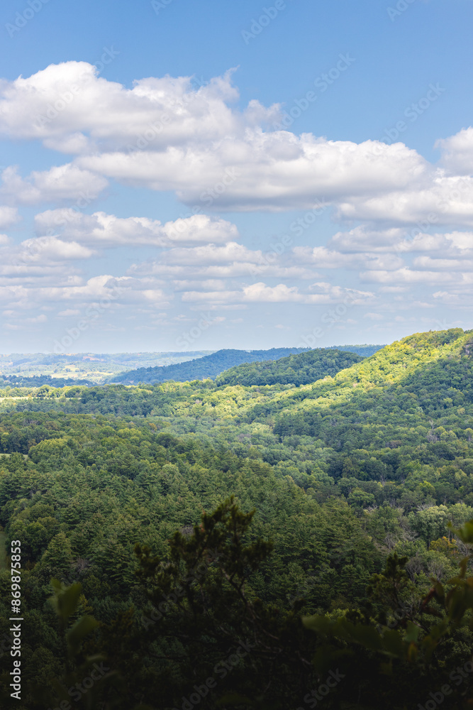 Fototapeta premium View of Wisconsin Driftless Region from Wildcat Mountain State Park