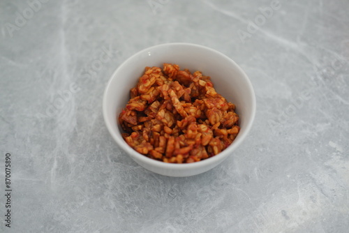 Orek tempe or Sauteed Tempe is a typical Indonesian cuisine with herbs, garlic, onion, chilli, long beans and soy sauce. it tastes delicious