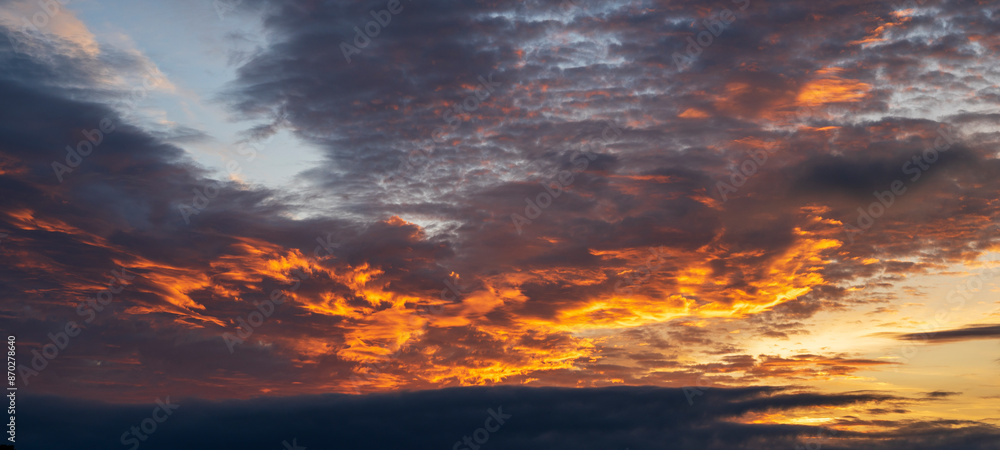 Fototapeta premium Dramatische Wolkenformation