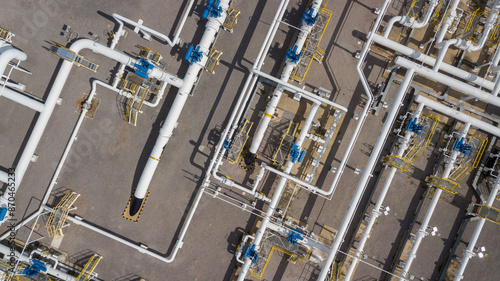 Obraz na płótnie Aerial view natural gas pipeline, High pressure pipes gas plant pipelines, Industry natural gas pipeline with high pressure compressor station energy transportation infrastructure, Gas plant station