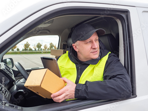 Man specialist of courier s...