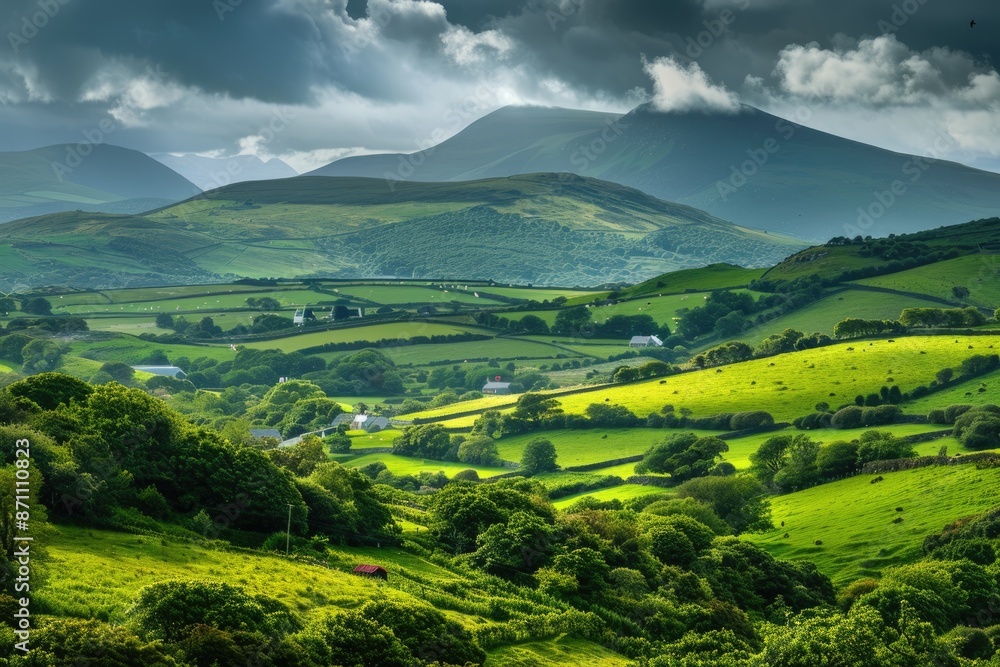 Fototapeta premium Ireland Hills Landscape: Green Hills of Ireland in Summer Day with Clouds