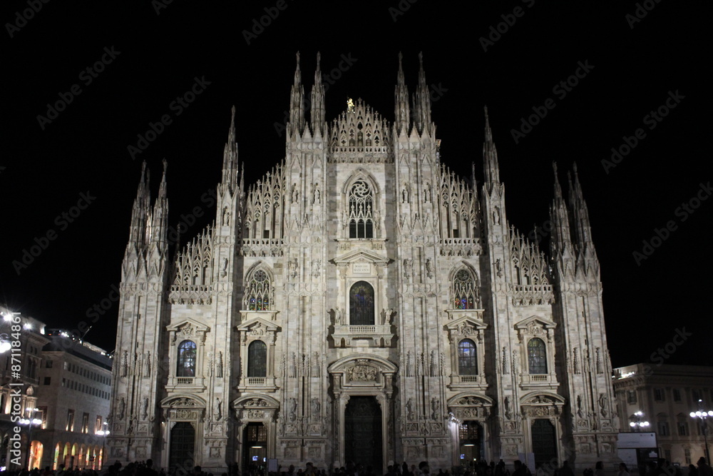 Fototapeta premium Milan cathedral. Duomo di Milano. Nighttime view.