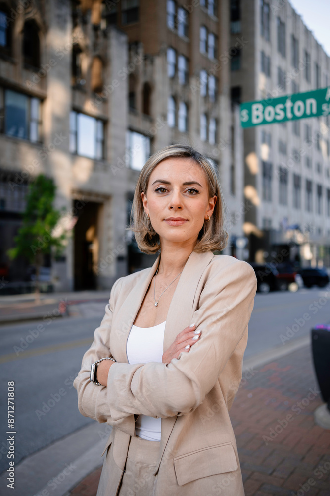 Portrait of a woman in the city Portrait of a woman in the city