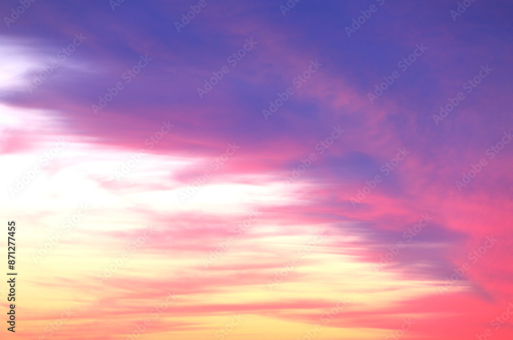 朝日に焼ける雲 朝日に焼ける雲